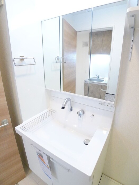 物件内観写真13　(洗面)