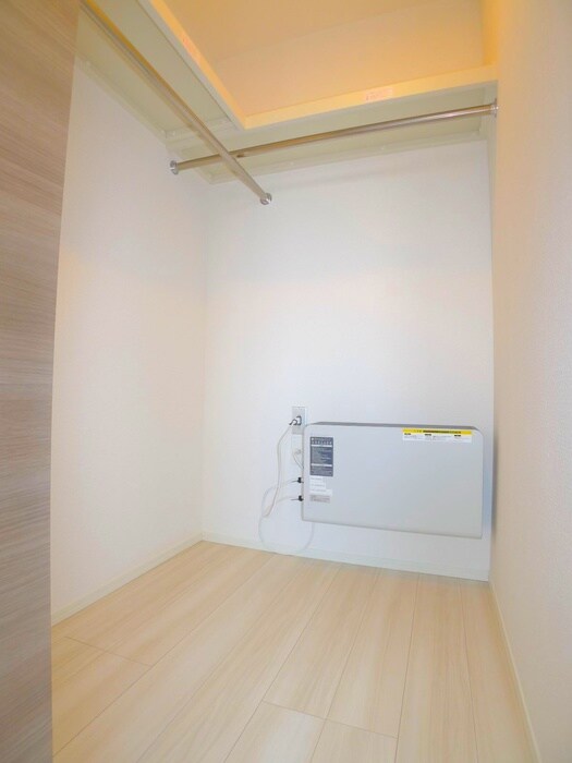 物件内観写真15　(収納)