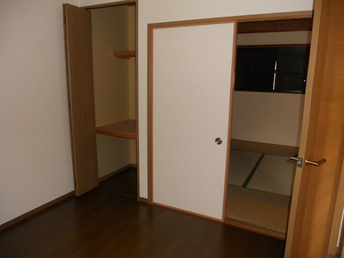 物件内観写真14　(居室)