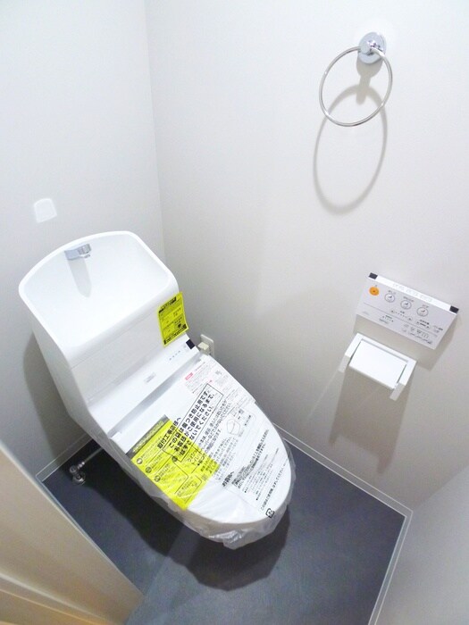 物件内観写真15　(トイレ)