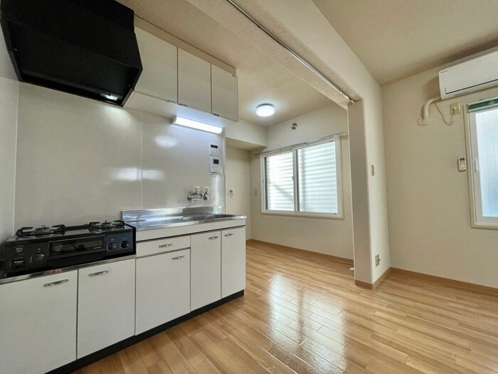 物件内観写真9　(居室)