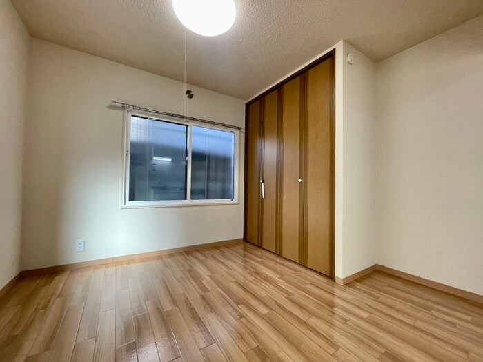 物件内観写真10　(居室)