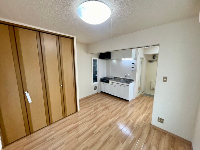 物件内観写真19　(居室)