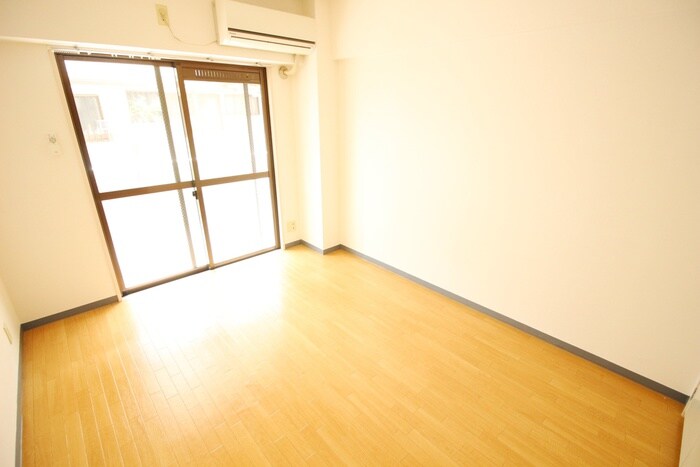 物件内観写真17　(居室)