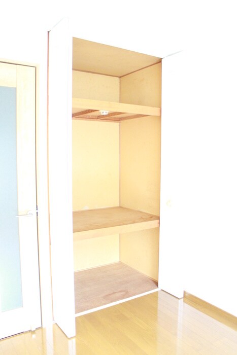 物件内観写真15　(収納)