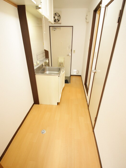 物件内観写真19　(廊下)