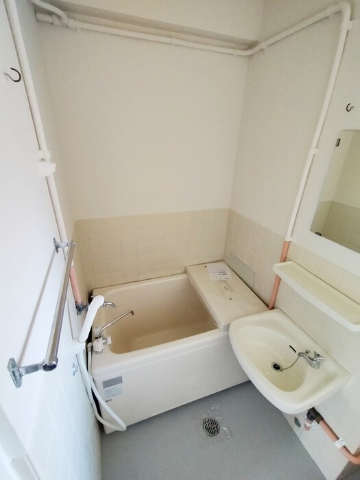 物件内観写真12　(バス／シャワールーム等)