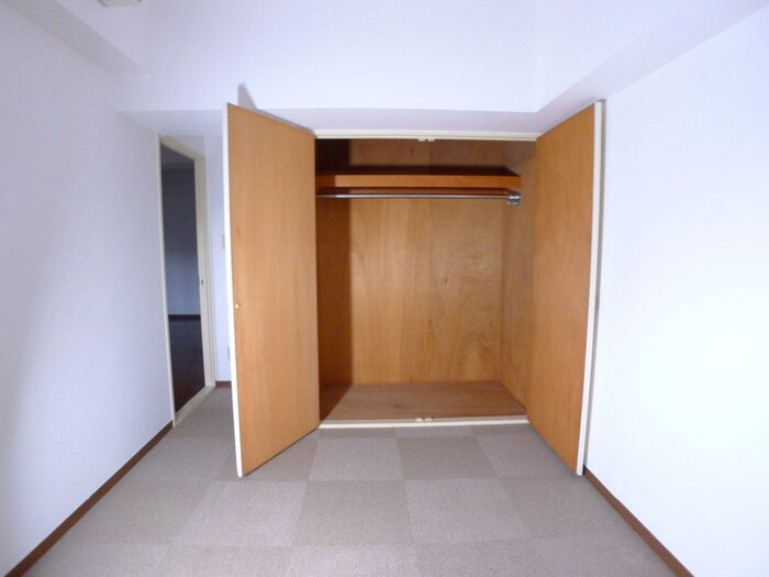 物件内観写真10　(居室)