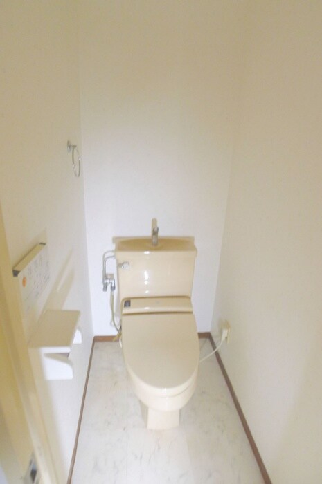 物件内観写真14　(トイレ)