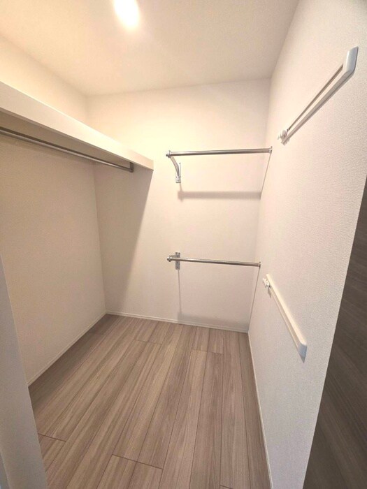 物件内観写真12　(収納)