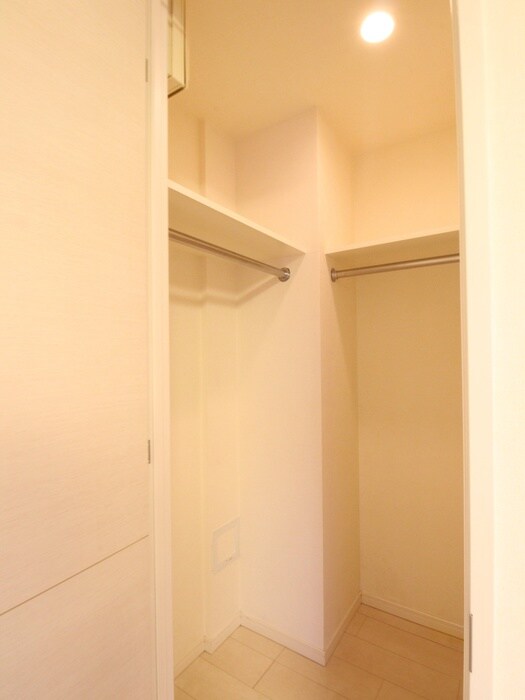 物件内観写真10　(収納)