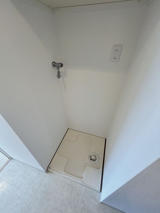 物件内観写真13　(洗濯機置場)