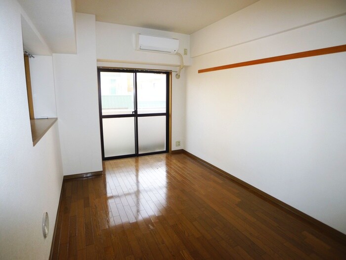 物件内観写真9　(居室)