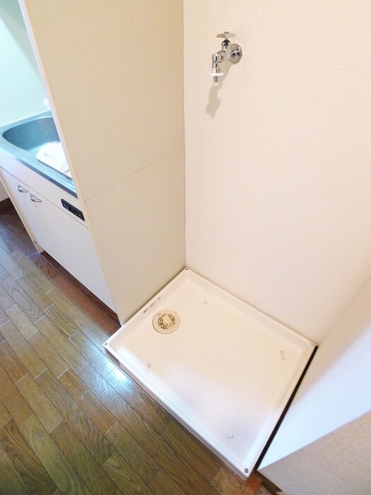 物件内観写真14　(洗濯機置場)