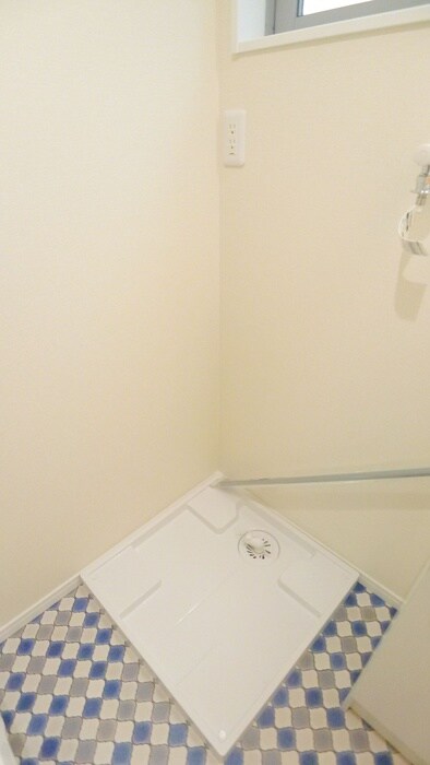 物件内観写真13　(洗濯機置場)