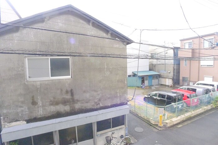 物件内観写真16　(室内からの展望)