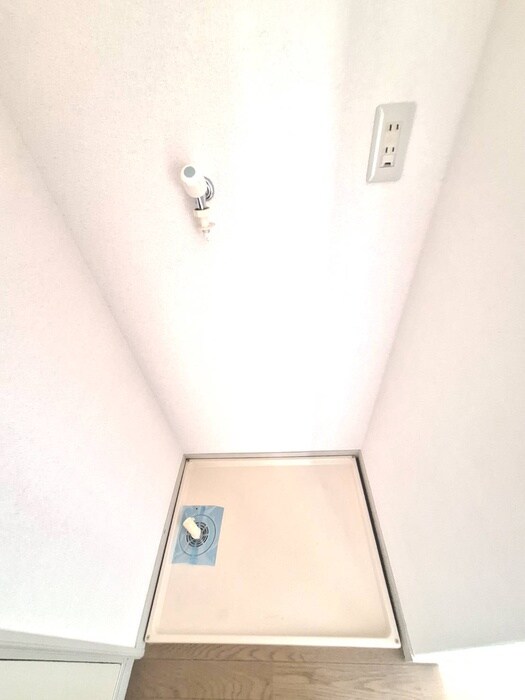 物件内観写真21　(洗濯機置場)