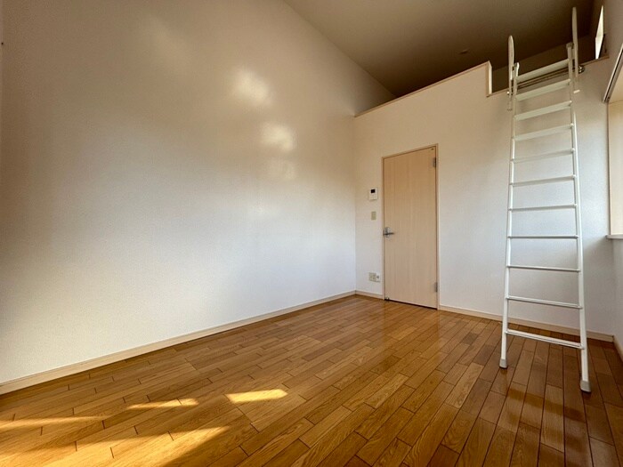 物件内観写真9　(居室)