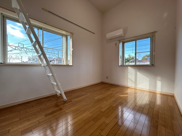 物件内観写真10　(居室)