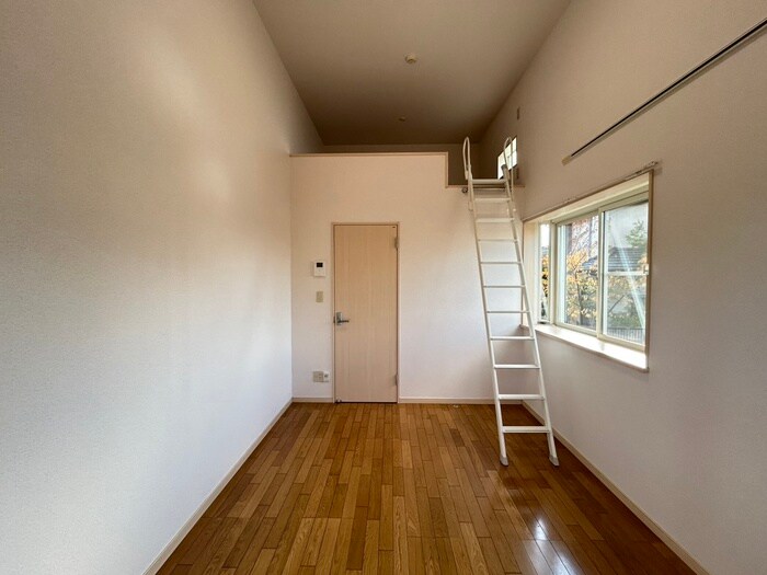 物件内観写真11　(居室)