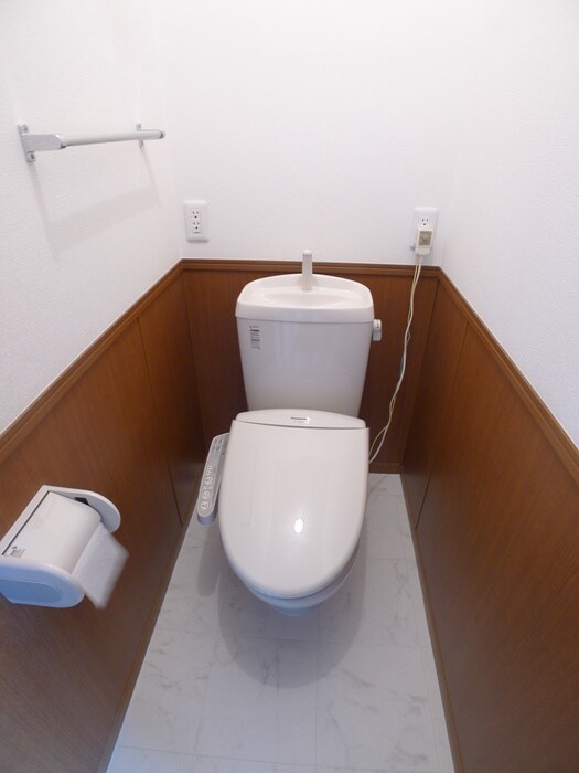 物件内観写真11　(トイレ)