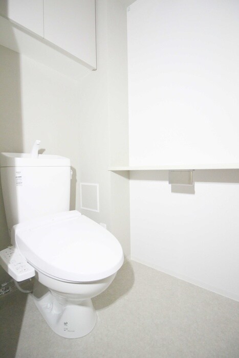 物件内観写真14　(トイレ)