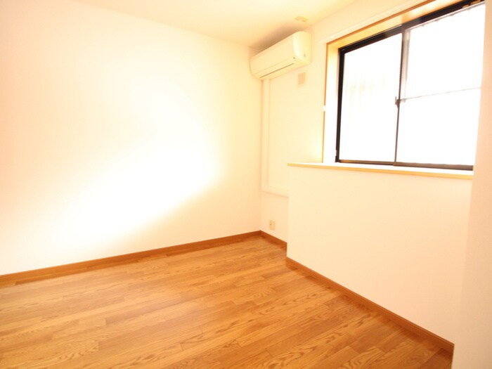 物件内観写真10　(居室)