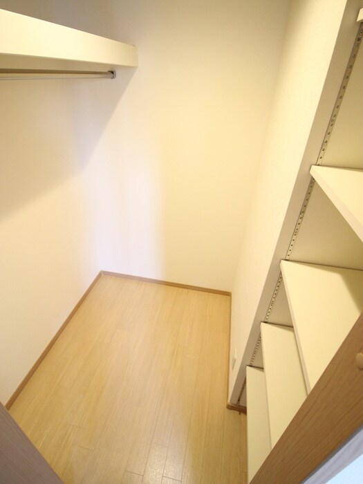 物件内観写真9　(収納)