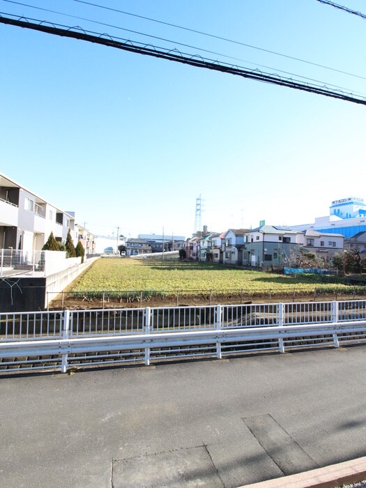 物件内観写真16　(室内からの展望)