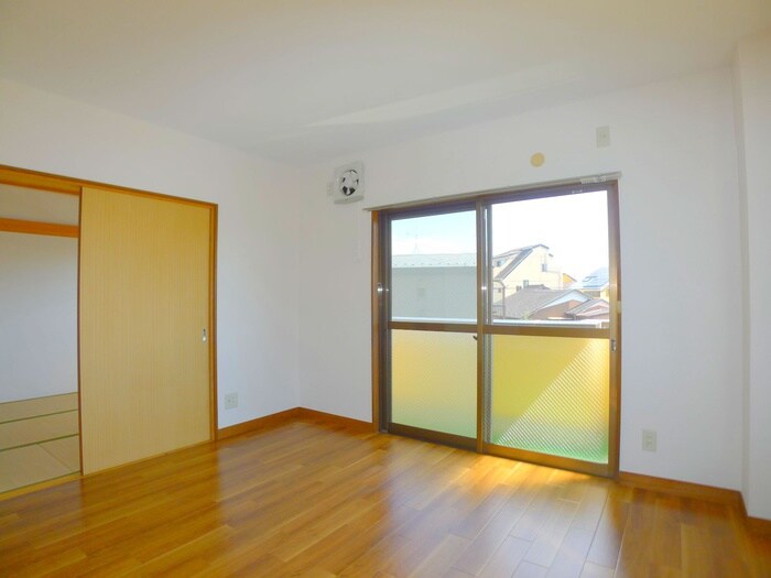 物件内観写真9　(ベランダ・バルコニー)