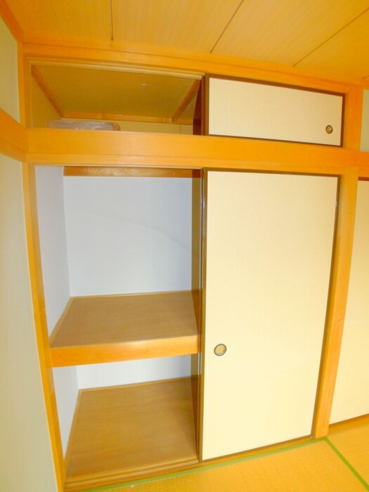 物件内観写真13　(収納)