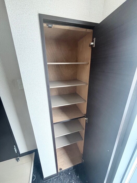 物件内観写真11　(靴箱)