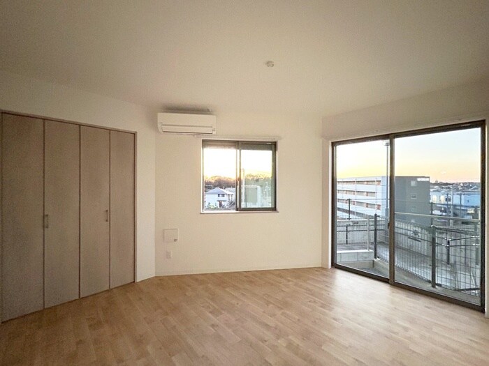 物件内観写真7　(居室)