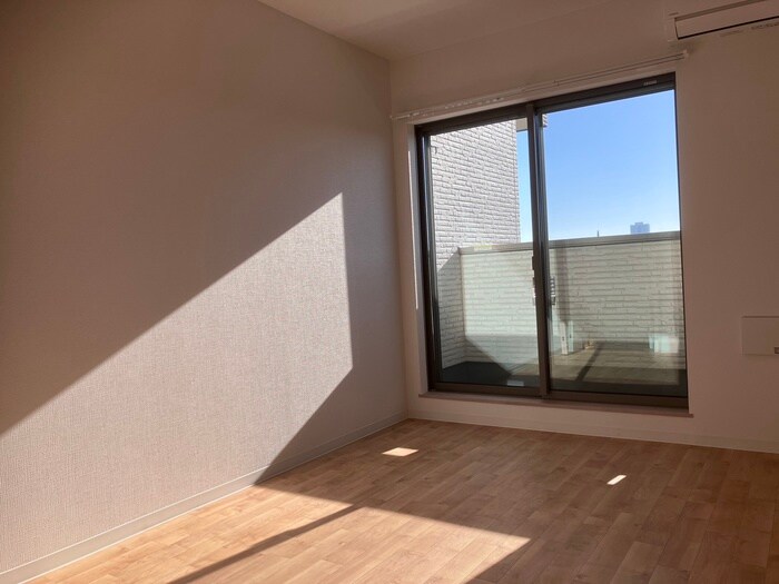 物件内観写真7　(居室)