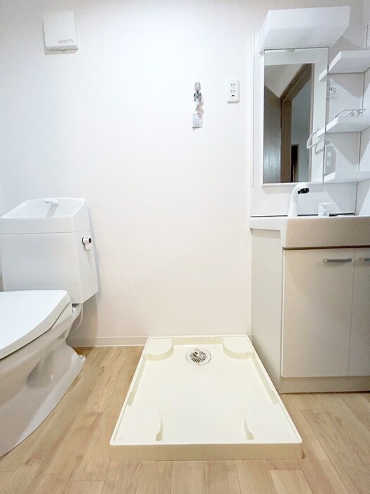 物件内観写真20　(洗濯機置場)