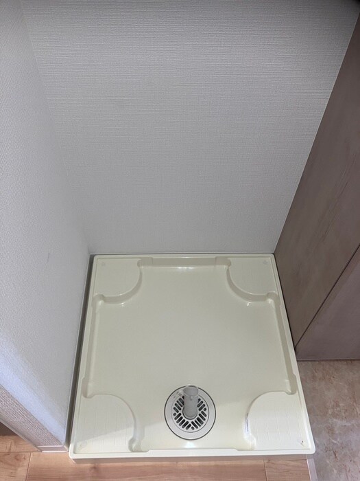 物件内観写真20　(洗濯機置場)