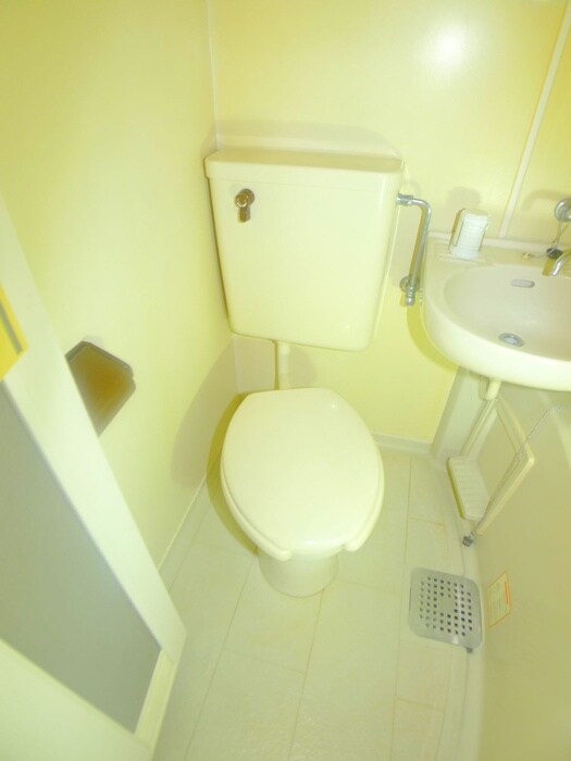 物件内観写真14　(トイレ)