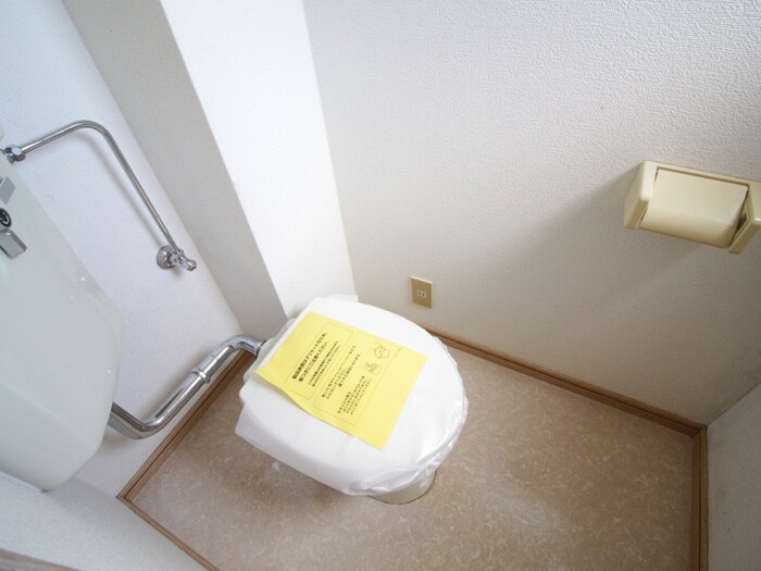 物件内観写真10　(トイレ)