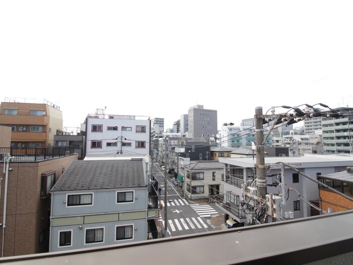 物件内観写真18　(室内からの展望)