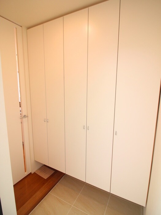 物件内観写真20　(靴箱)