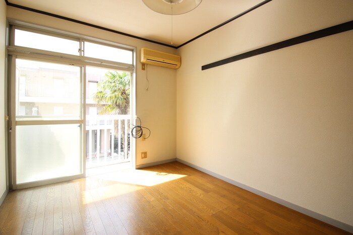 物件内観写真13　(居室)