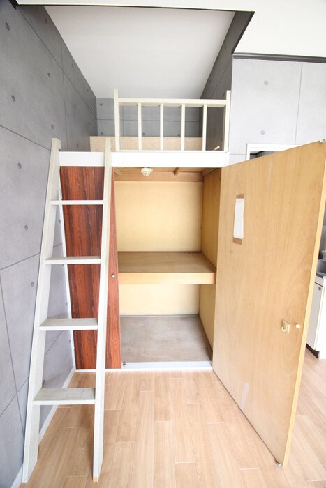 物件内観写真13　(収納)