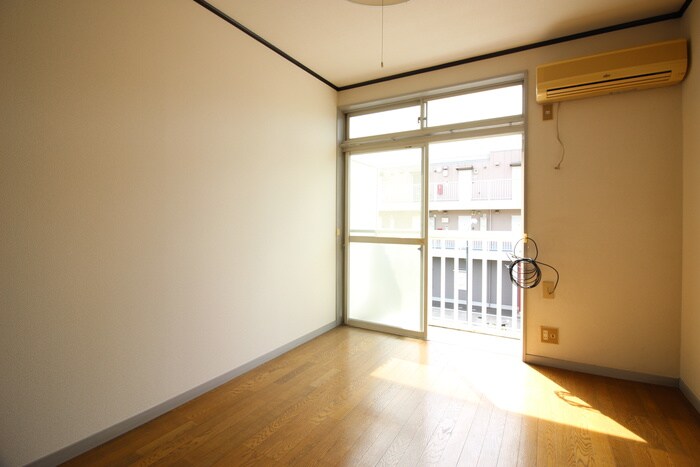 物件内観写真17　(居室)