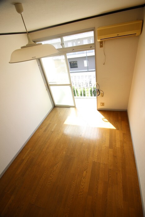 物件内観写真19　(居室)