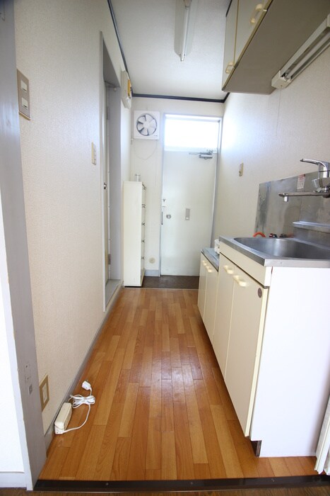 物件内観写真22　(廊下)