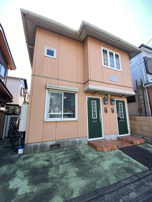 物件外観写真6　(駐車場)