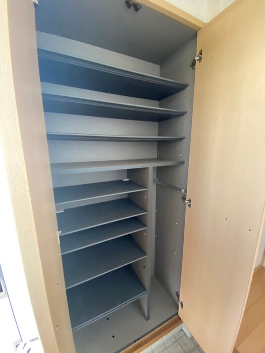 物件内観写真13　(靴箱)