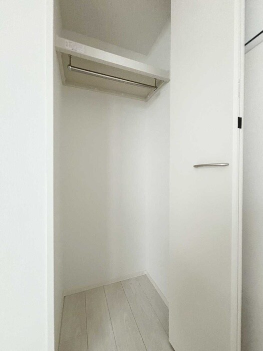 物件内観写真15　(収納)