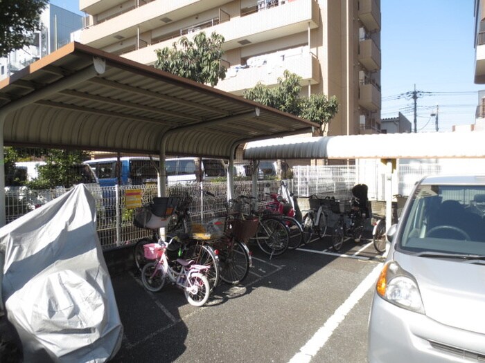 物件外観写真5　(駐輪場)