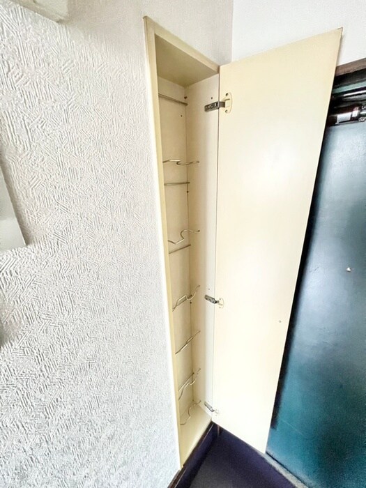 物件内観写真15　(靴箱)